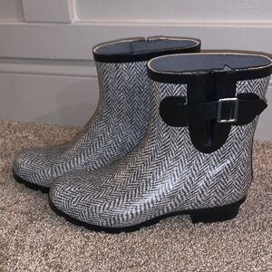 Nomad Rain Booties in Black Herringbone